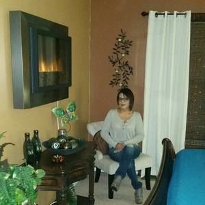 Meet your Posher, Estela